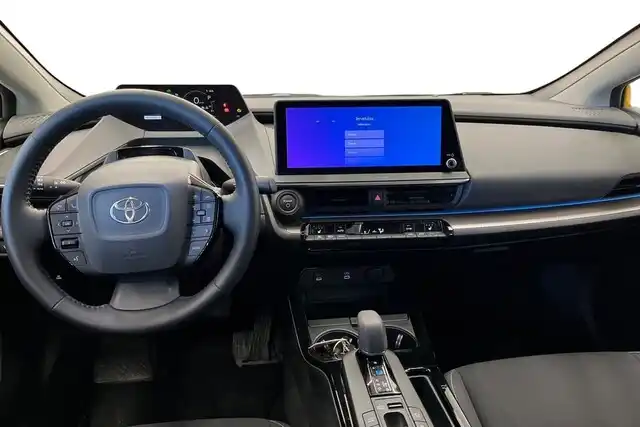 Unutrašnjost besprekorno čistog vozila Novi Taxi 016